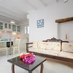 Naxian Queen Luxury & *