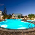 Naxian Queen Luxury & Agia Anna (Naxos)
