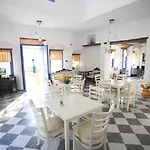 Naxian Queen Luxury & Villa