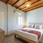 Naxian Queen Luxury & *