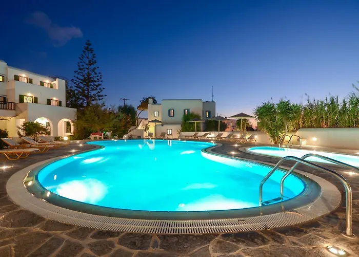 Naxian Queen Luxury & Agia Anna (Naxos)