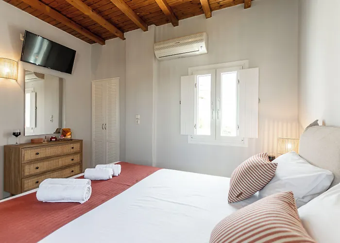 Naxian Queen Luxury & Villa