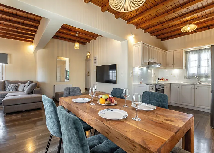 Naxian Queen Luxury & *