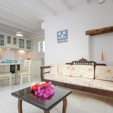 Naxian Queen Luxury Villas&suites *