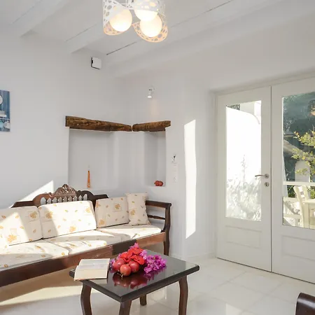 Villa Naxian Queen Luxury Villas&suites *
