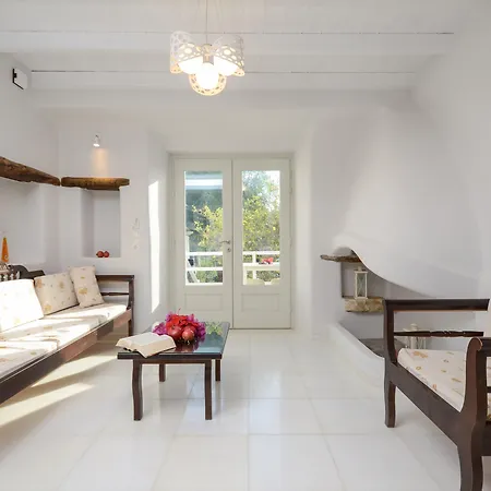 Villa Naxian Queen Luxury & Agia Anna (Naxos)