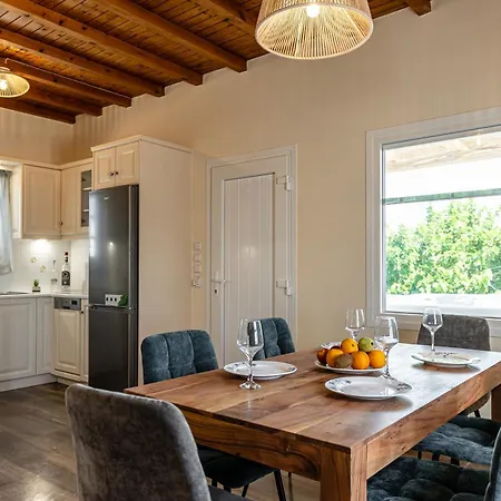 Villa Naxian Queen Luxury & Agia Anna (Naxos)