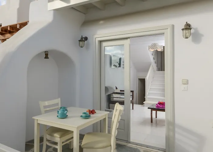 Naxian Queen Luxury & * Agia Anna (Naxos)