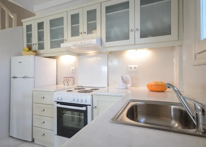 Naxian Queen Luxury & * Agia Anna (Naxos)