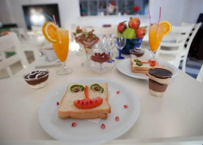 Naxian Queen Luxury & Agia Anna (Naxos)